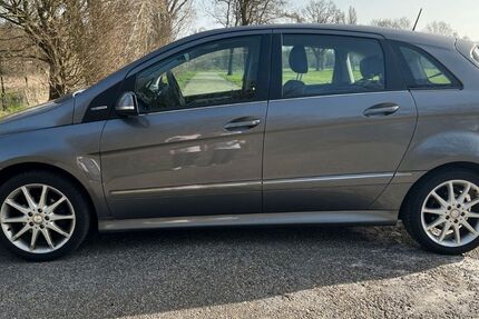 Mercedes-Benz B 160 49.000 km 7.700 &euro; Dortmund 44379