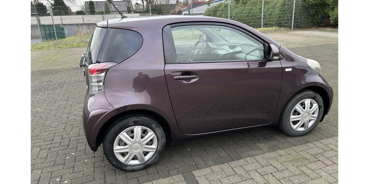 Toyota I Q 143.300 km 3.200 &euro; Holzwickede 59439