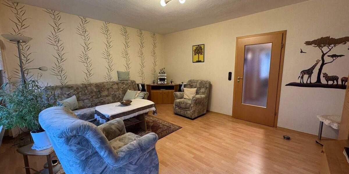 Etagenwohnung Lüdenscheid Gevelndorf - 3 Zimmer, 66 m&sup2;, 113.000&euro; | Angebot:25745559