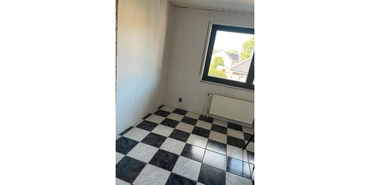 Etagenwohnung Kamen - 3.5 Zimmer, 106 m&sup2;, 1.000&euro; | Angebot:26022981