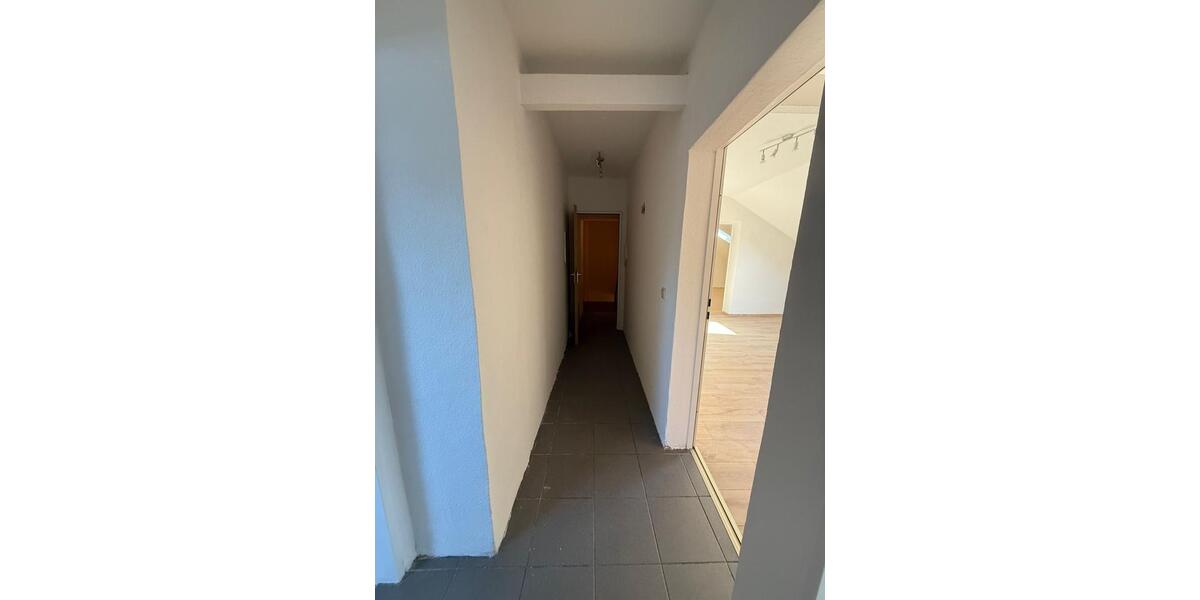 Dachgeschoßwohnung Wuppertal Unterbarmen - 3 Zimmer, 65 m&sup2;, 336&euro; | Angebot:25882174