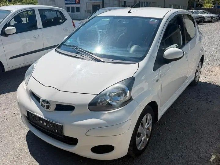 Toyota Aygo (X) 108.100 km 3.999 &euro; Lüdenscheid 58515
