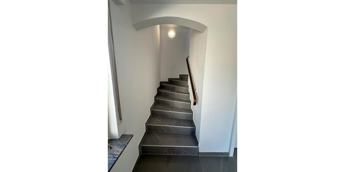 Erdgeschoßwohnung Iserlohn - 5 Zimmer, 105 m&sup2;, 1.400&euro; | Angebot:25405195