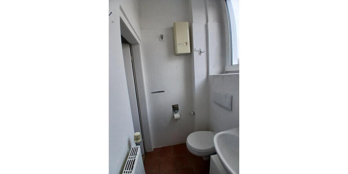 Dachgeschoßwohnung Bochum Eppendorf - 4 Zimmer, 90 m&sup2;, 500&euro; | Angebot:25179110