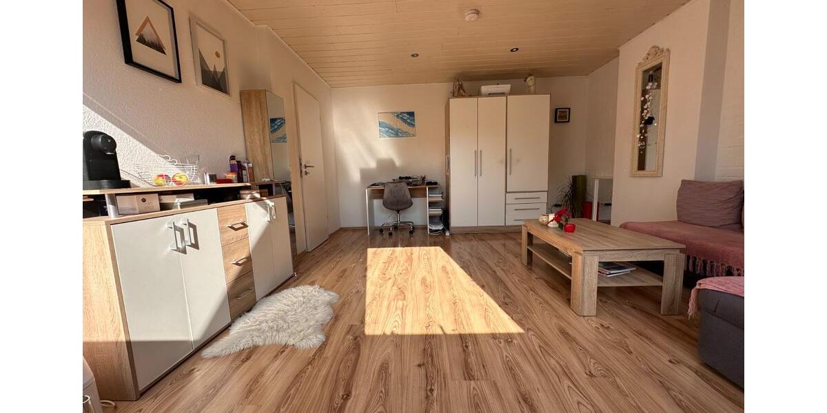 Dachgeschoßwohnung Wuppertal Elberfeld - 1 Zimmer, 30 m&sup2;, 260&euro; | Angebot:25894330