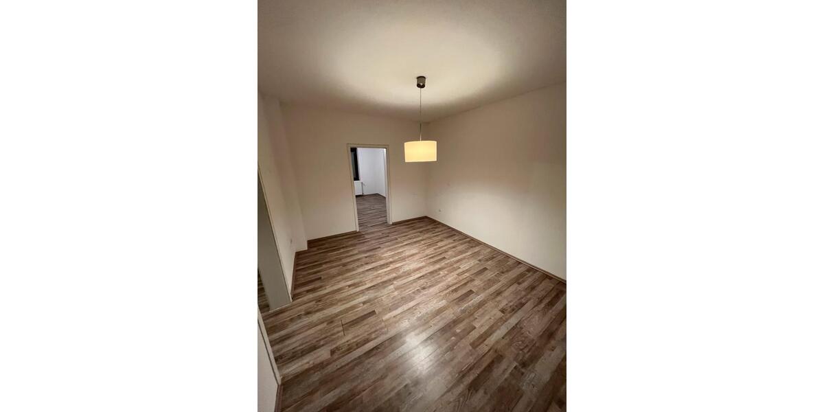 Erdgeschoßwohnung Werdohl - 3 Zimmer, 53 m&sup2;, 495&euro; | Angebot:26005034