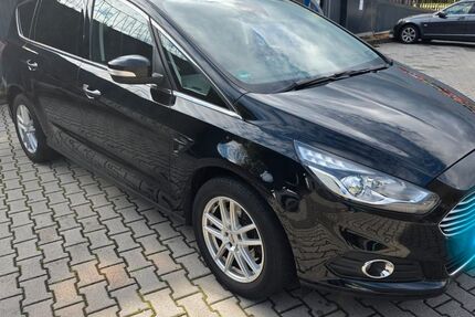 Ford S-Max 90.000 km 11.950 &euro; Gevelsberg 58285