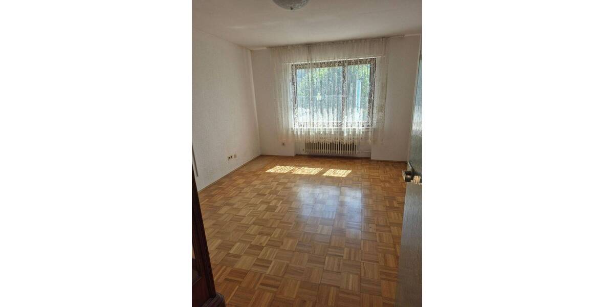 Terrassenwohnung Lüdenscheid Othlinghausen - 4 Zimmer, 130 m&sup2;, 220.000&euro; | Angebot:25769080