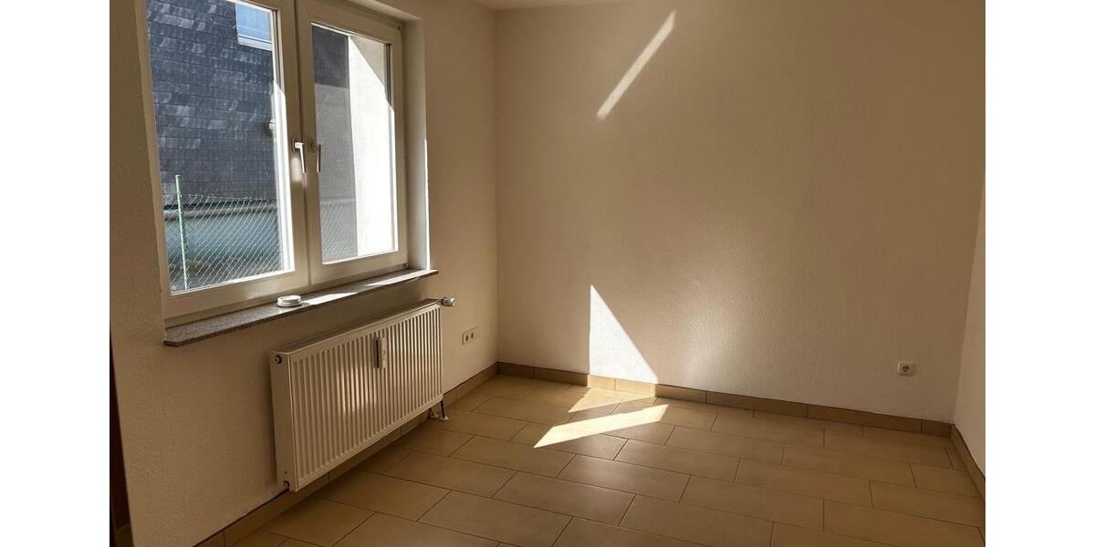 Erdgeschoßwohnung Remscheid - 3 Zimmer, 75 m&sup2;, 720&euro; | Angebot:26611398