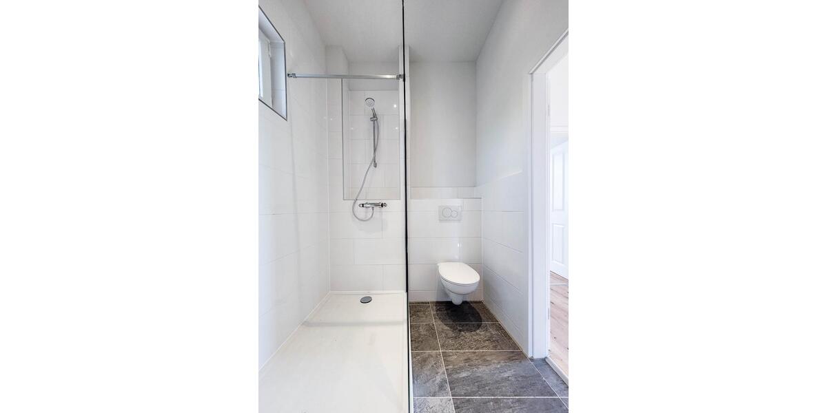 Etagenwohnung Wuppertal Cronenberg - 2 Zimmer, 67 m&sup2;, 550&euro; | Angebot:24778743