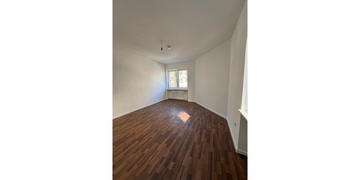 Etagenwohnung Hagen Hagen-Mitte - 3 Zimmer, 80 m&sup2;, 590&euro; | Angebot:25614437