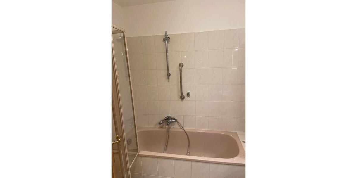 Etagenwohnung Wuppertal Gemarkung Ronsdorf - 1.5 Zimmer, 51 m&sup2;, 90.000&euro; | Angebot:25432195