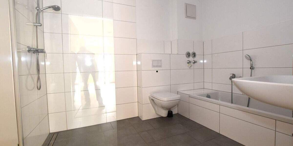 Etagenwohnung Hemer - 2 Zimmer, 83 m&sup2;, 995&euro; | Angebot:26470808