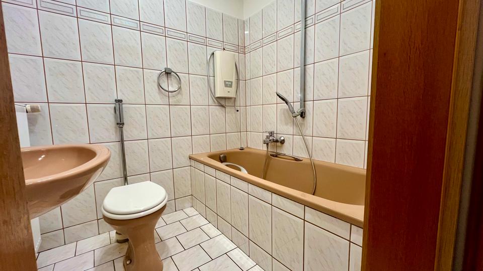 Erdgeschoßwohnung Bochum Bochum-Mitte - 2.5 Zimmer, 70 m&sup2;, 595&euro; | Angebot:25406290