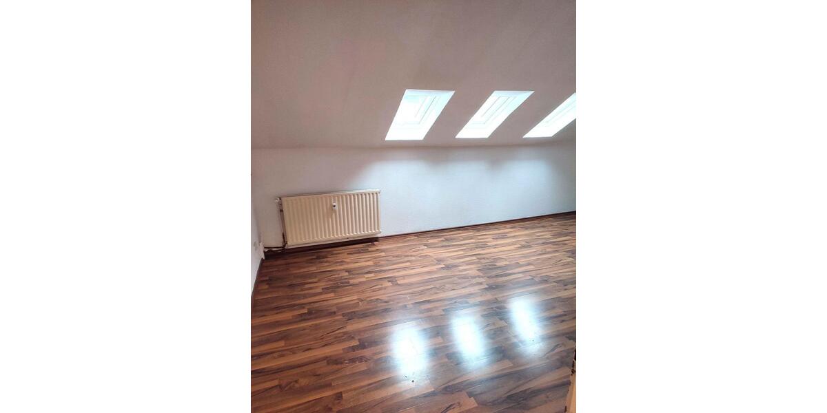 Dachgeschoßwohnung Iserlohn Gerlingsen - 3 Zimmer, 77 m&sup2;, 475&euro; | Angebot:25994039