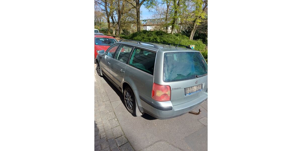 VW Passat 360.000 km 950 &euro; Wuppertal 42285