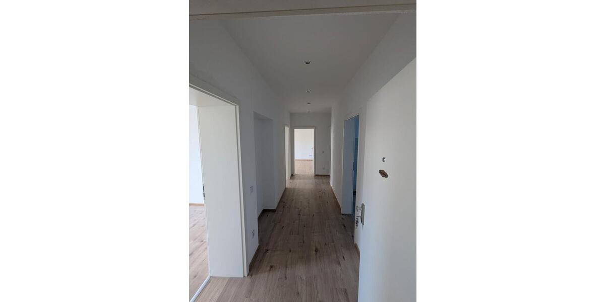 Etagenwohnung Hagen Hagen-Nord - 4 Zimmer, 122 m&sup2;, 1.050&euro; | Angebot:26568380