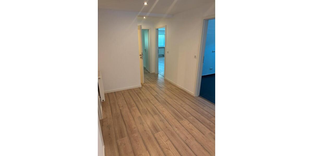 Erdgeschoßwohnung Iserlohn Letmathe - 4 Zimmer, 110 m&sup2;, 1.450&euro; | Angebot:26126053