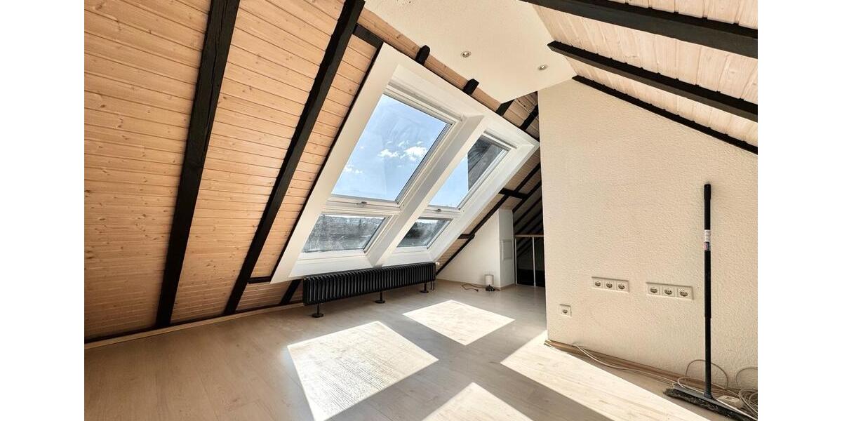 Maisonettenwohnung Remscheid Lüttringhausen - 3.5 Zimmer, 110 m&sup2;, 900&euro; | Angebot:26019160