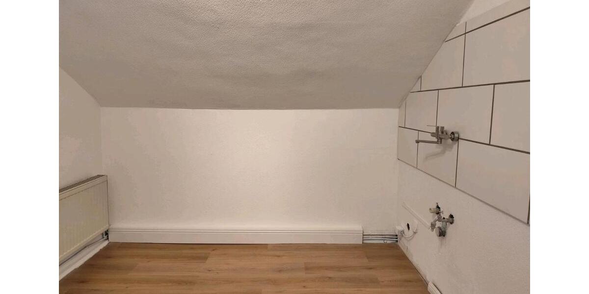 Dachgeschoßwohnung Iserlohn - 2 Zimmer, 49 m&sup2;, 520&euro; | Angebot:26453823