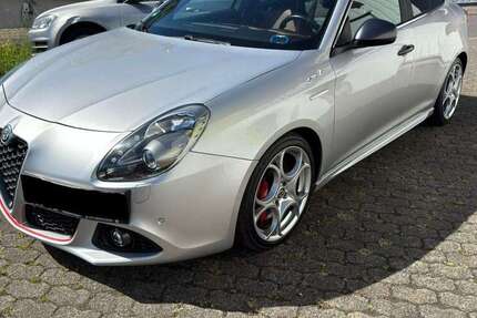 Alfa Romeo Giulietta 122.250 km 11.800 &euro; Hückeswagen 42499