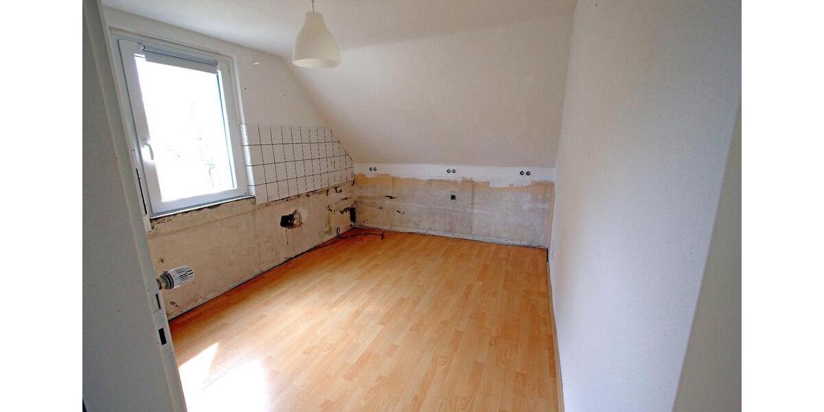 Dachgeschoßwohnung Dortmund Eving - 3 Zimmer, 70 m&sup2;, 400&euro; | Angebot:26611417