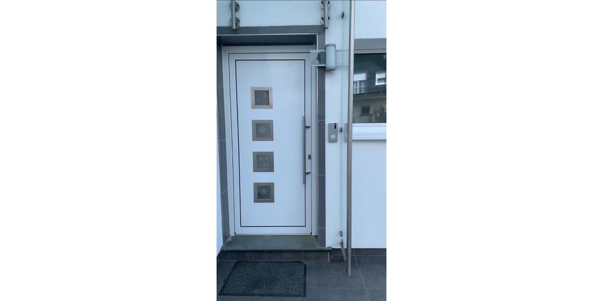 Einfamilienhaus Hückeswagen - 5 Zimmer, 300 m&sup2;, 719.000&euro; | Angebot:25992365