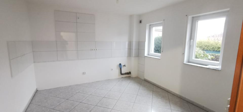 Etagenwohnung Hemer - 2 Zimmer, 92 m&sup2;, 883&euro; | Angebot:25080038