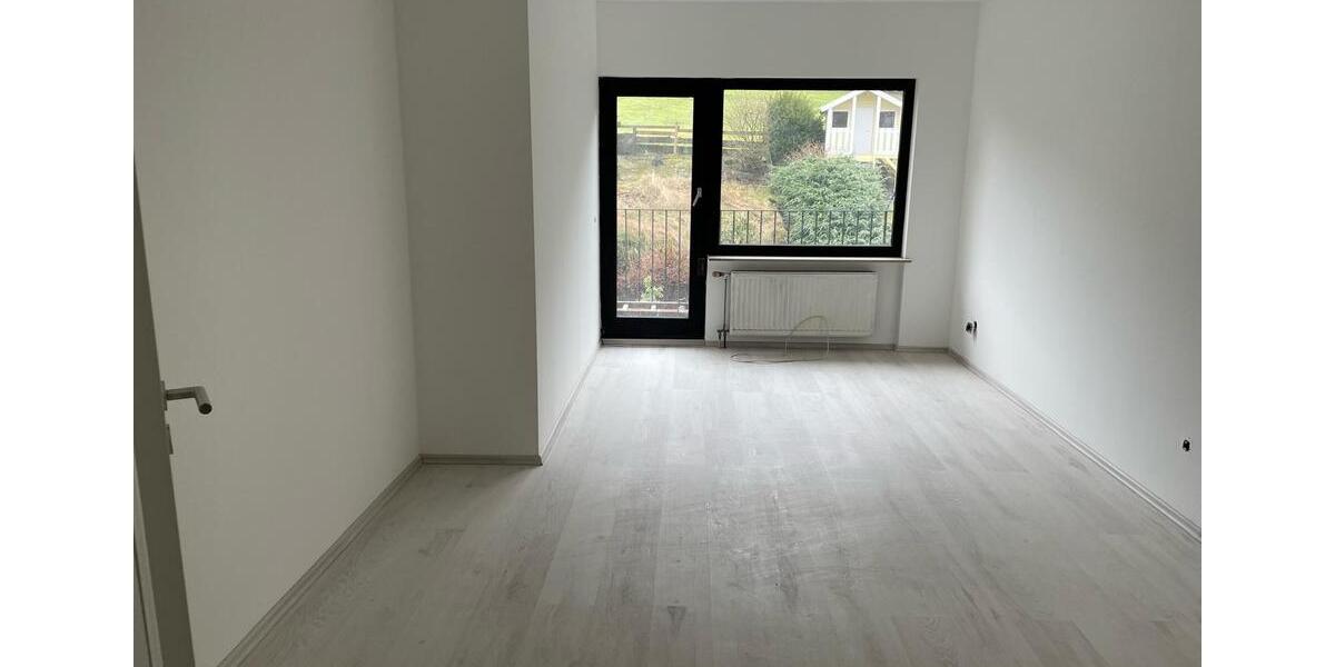 Reihenhaus Wuppertal Gemarkung Elberfeld - 5 Zimmer, 165 m&sup2;, 1.800&euro; | Angebot:25975942