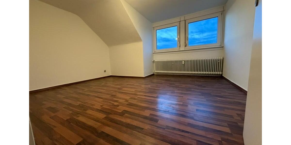 Dachgeschoßwohnung Fröndenberg (Ruhr) - 2 Zimmer, 63 m&sup2;, 480&euro; | Angebot:25647858