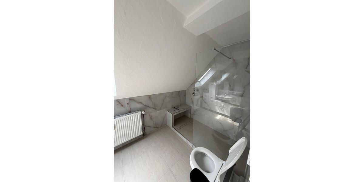 Dachgeschoßwohnung Lüdenscheid - 3.5 Zimmer, 86 m&sup2;, 700&euro; | Angebot:26699637