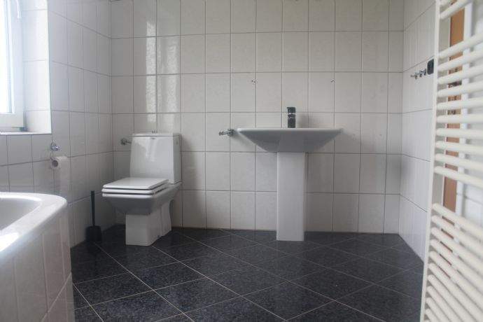 Etagenwohnung Lüdenscheid Dickenberg - 3 Zimmer, 100 m&sup2;, 615&euro; | Angebot:26730526