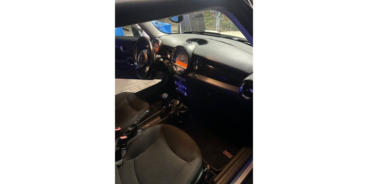 Mini Cooper D 185.000 km 3.900 &euro; Bochum 44809