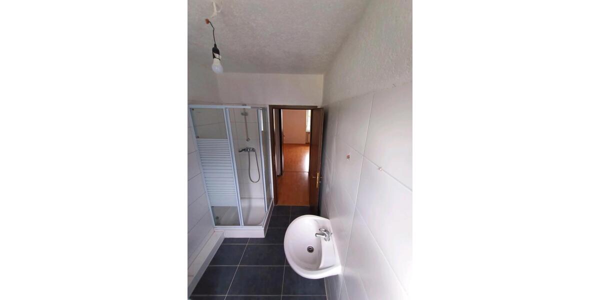 Etagenwohnung Werdohl - 3 Zimmer, 80 m&sup2;, 600&euro; | Angebot:26584536