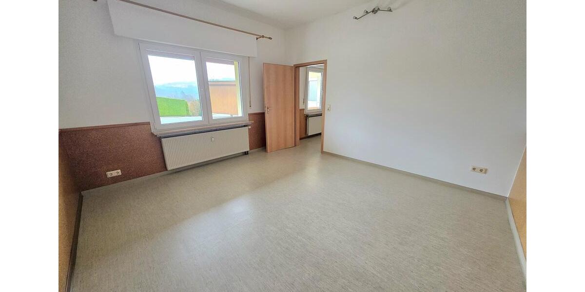 Erdgeschoßwohnung Herscheid - 2 Zimmer, 66 m&sup2;, 430&euro; | Angebot:25256996