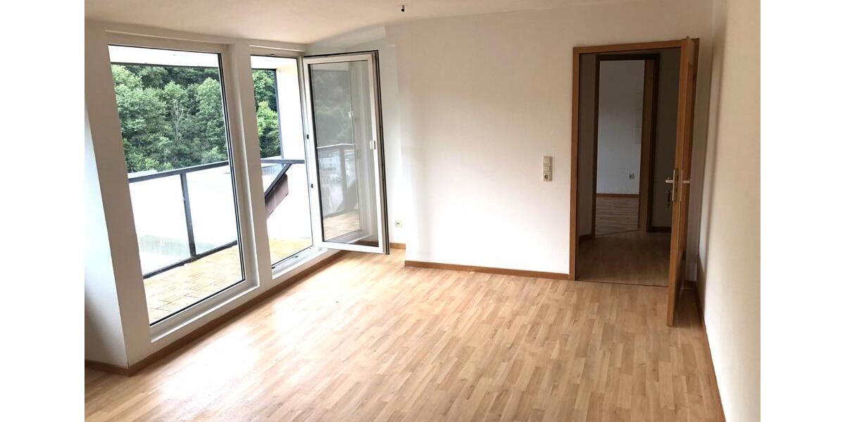 Dachgeschoßwohnung Altena - 4 Zimmer, 82 m&sup2;, 420&euro; | Angebot:27621222