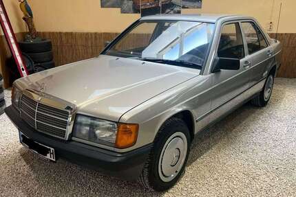 Mercedes-Benz 190 62.000 km 9.999 &euro; Wuppertal 42115