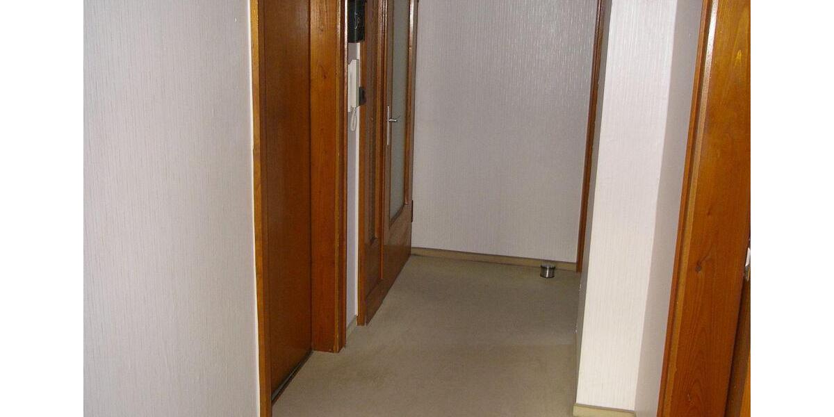 Dachgeschoßwohnung Wuppertal Gemarkung Langerfeld - 3 Zimmer, 85 m&sup2;, 665&euro; | Angebot:27586978