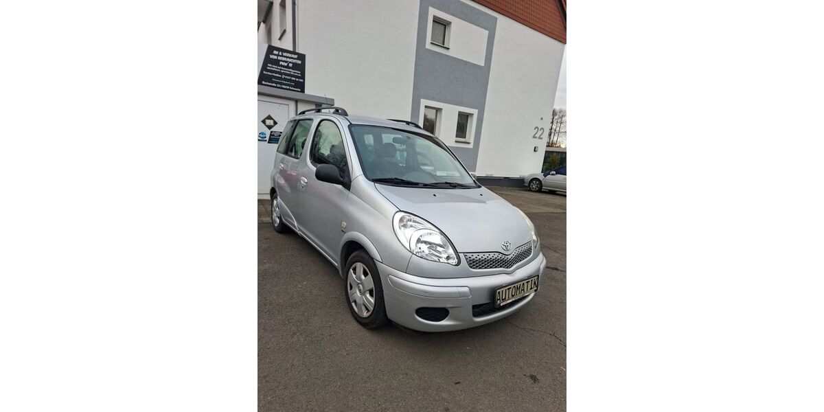 Toyota Yaris 114.000 km 5.199 &euro; Schwerte 58239