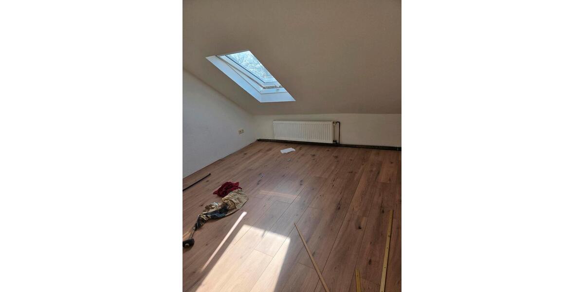 Dachgeschoßwohnung Bochum Bochum-Mitte - 2.5 Zimmer, 40 m&sup2;, 475&euro; | Angebot:25994233