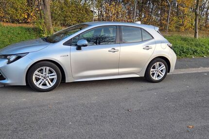 Toyota Corolla 61.300 km 17.500 &euro; Dortmund 44319