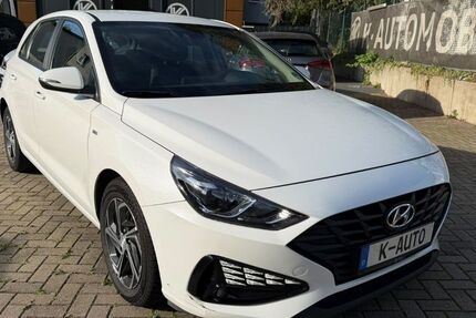 Hyundai i30 101.500 km 12.990 &euro; Herne 44625