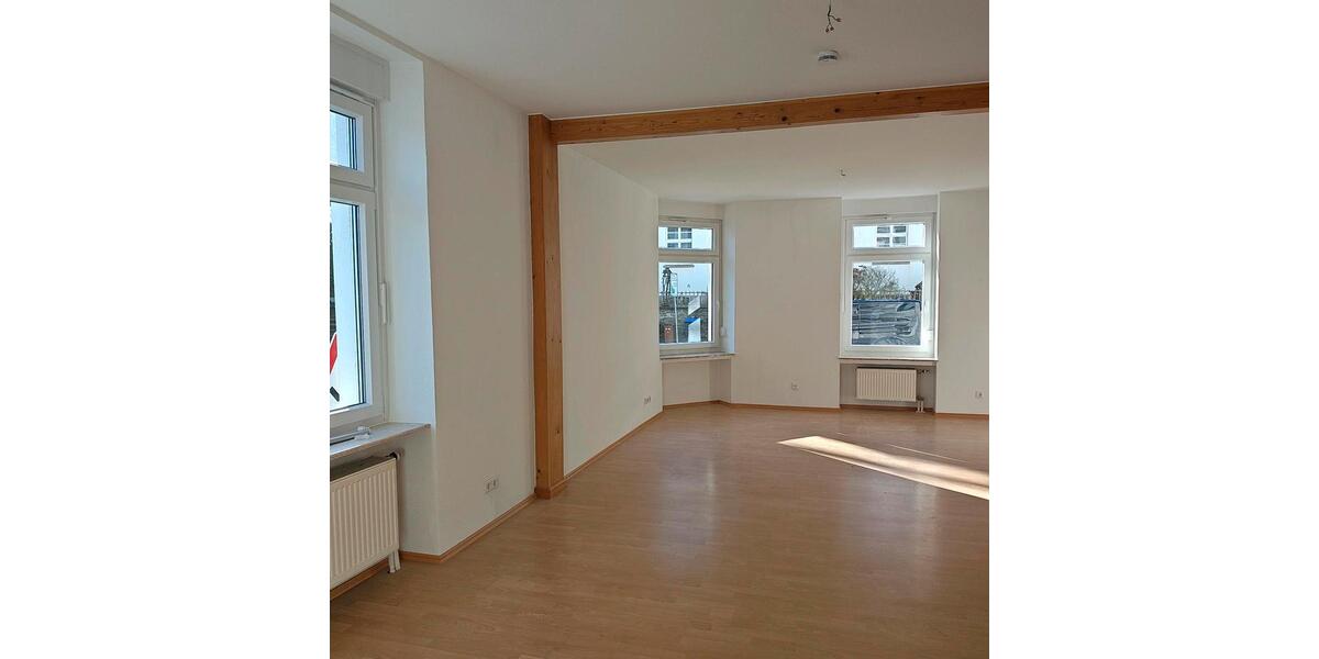 Erdgeschoßwohnung Breckerfeld - 4 Zimmer, 130 m&sup2;, 1.330&euro; | Angebot:24851478
