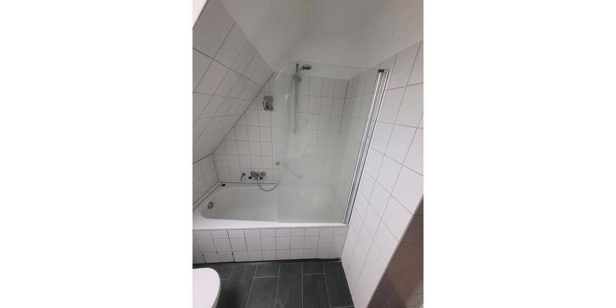 Dachgeschoßwohnung Castrop-Rauxel Bladenhorst - 2 Zimmer, 45 m&sup2;, 454&euro; | Angebot:26031716