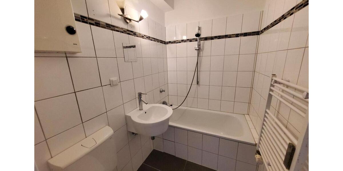 Etagenwohnung Bochum Eppendorf - 2 Zimmer, 50 m&sup2;, 450&euro; | Angebot:26515568
