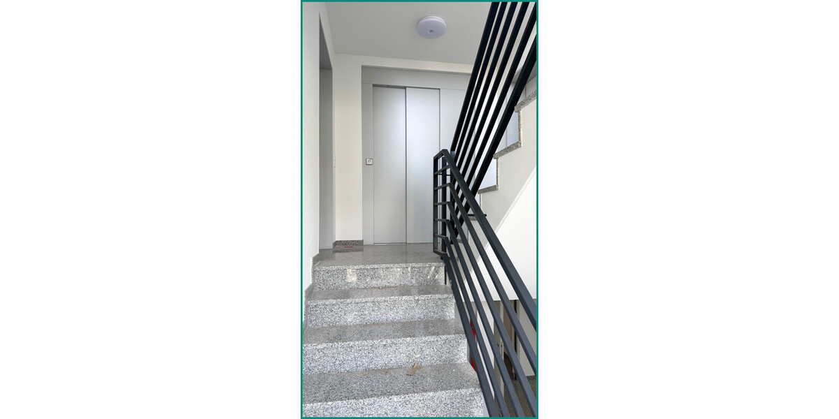 NEUBAU-ERSTBEZUG: MODERNE 3-ZIMMER-WOHNUNG MIT AUFZUG, GROSSEM BALKON UND PKW-STELLPLATZ IN RADEVORM - Etagenwohnung Radevormwald Karthausen | Angebot:26698012