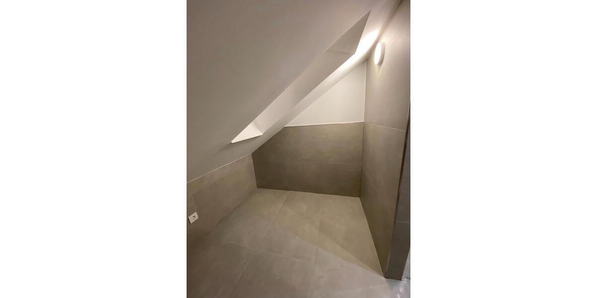 Dachgeschoßwohnung Iserlohn - 1 Zimmer, 65 m&sup2;, 600&euro; | Angebot:26429943