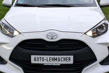 Toyota Yaris 3.890 km 15.290 &euro; Halver 58553