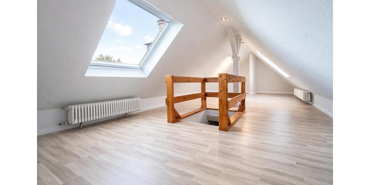 Dachgeschoßwohnung Hagen Hagen-Mitte - 3 Zimmer, 100 m&sup2;, 650&euro; | Angebot:25852223