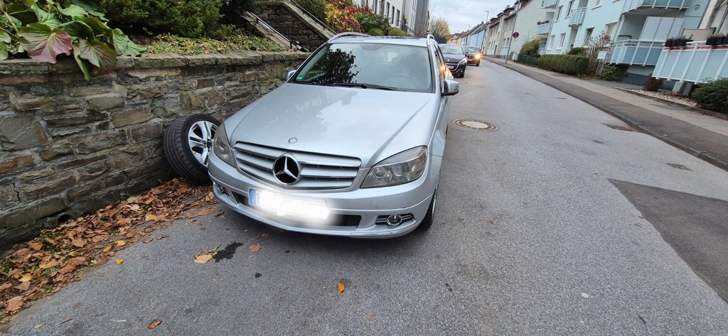 Mercedes-Benz C 350 185.000 km 8.900 &euro; Lüdenscheid 58507